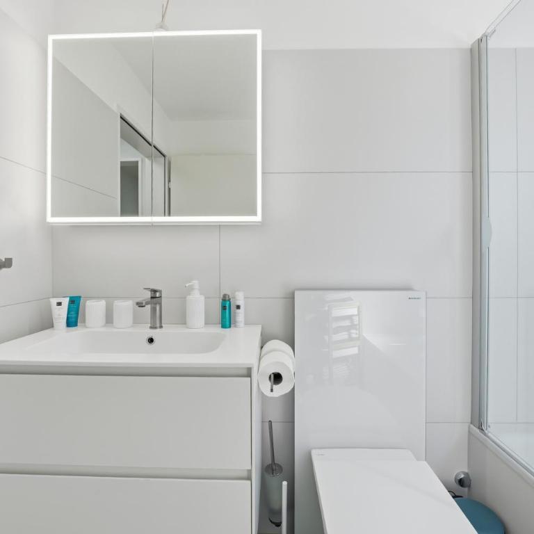 ASCONA GIARDINO FELICE Familienfreundliche Ferienwohnung mit 240m2 eigenem Garten & Klimaanlage - Appartamento con 2 Camere da Letto e Terrazza - 21