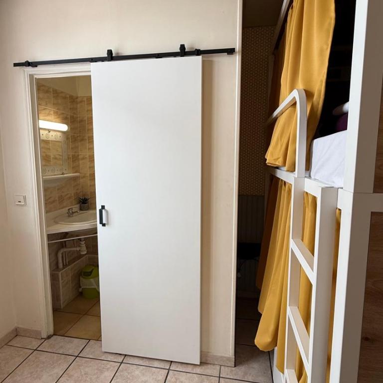 Matsya Hostel - Bett im 4-Bett-Schlafsaal - 3