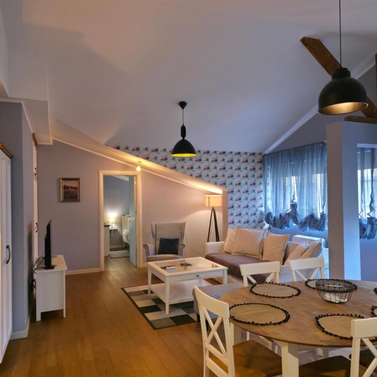 Apartmani Central 4 & Free parking - Apartman sa 2 Spavaće Sobe - 2