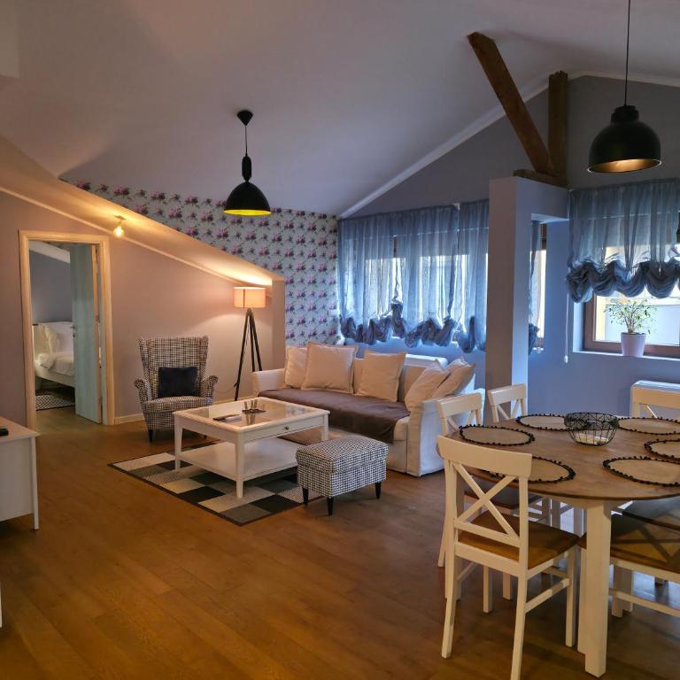 Apartmani Central 4 & Free parking - Apartman sa 2 Spavaće Sobe - 9