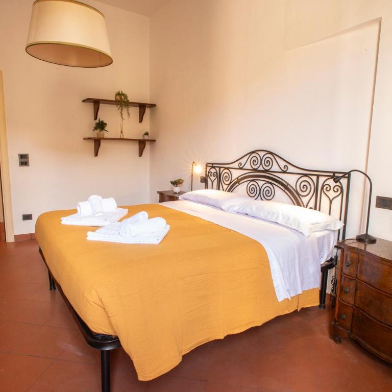 CENTRO - Piazza Della Badia - Appartamento Superior con 3 Camere da Letto - 38