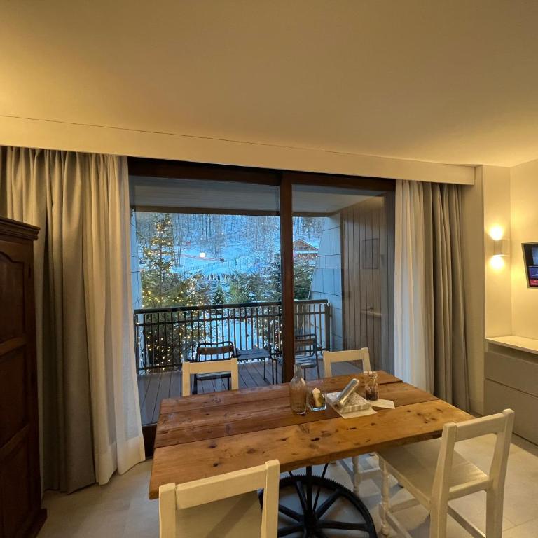 Alpesmith - Bike & Ski apartments - Appartamento Deluxe con 2 Camere da Letto e Balcone - 1
