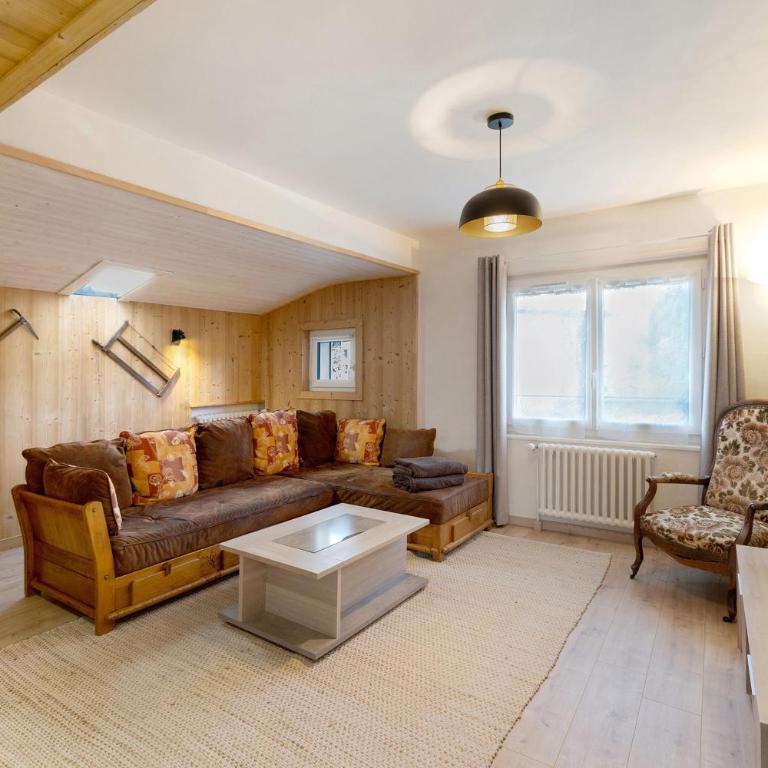 Ski Chamonix - Two-Bedroom Deluxe Apartment with Garden View - 1