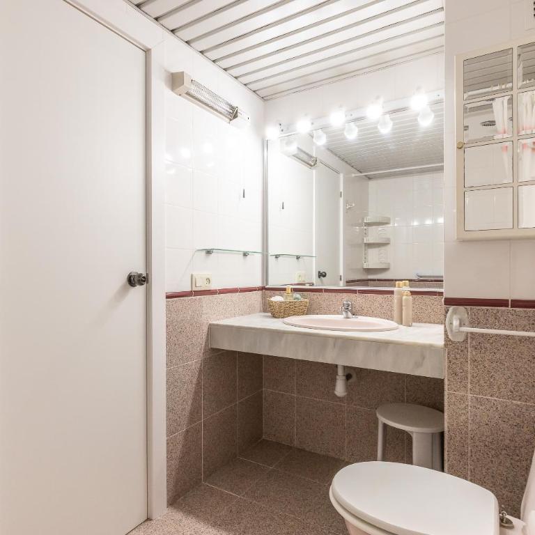 UHC Niza Apartments - Apartamento de 2 dormitorios con vistas a la piscina - 19