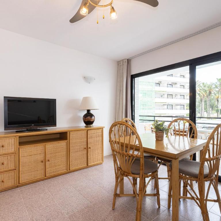 UHC Niza Apartments - Apartamento de 2 dormitorios con vistas a la piscina - 10