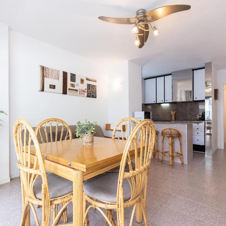 UHC Niza Apartments - Apartamento de 2 dormitorios con vistas a la piscina - 11