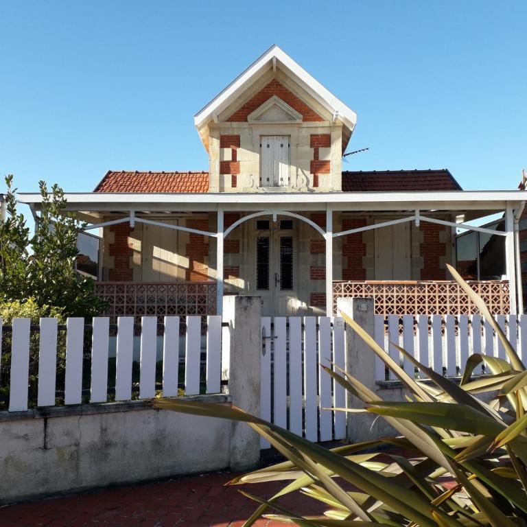 Villa Soulacaise Proche Du Marché - 6221 - Haus mit 3 Schlafzimmern - 2