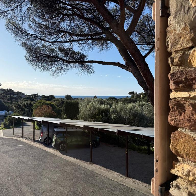 Domaine du Mas de Peyres - Superior Apartment with Sea View - n°2 - 4