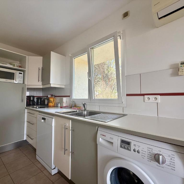 Domaine du Mas de Peyres - Superior Apartment with Sea View - n°5 - 1