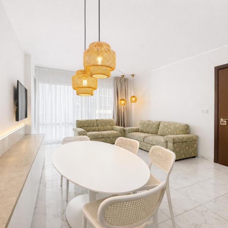 Appartamento Shopping Center - Carraro Immobiliare - Family Apartments - Appartamento con 3 Camere da Letto - 3