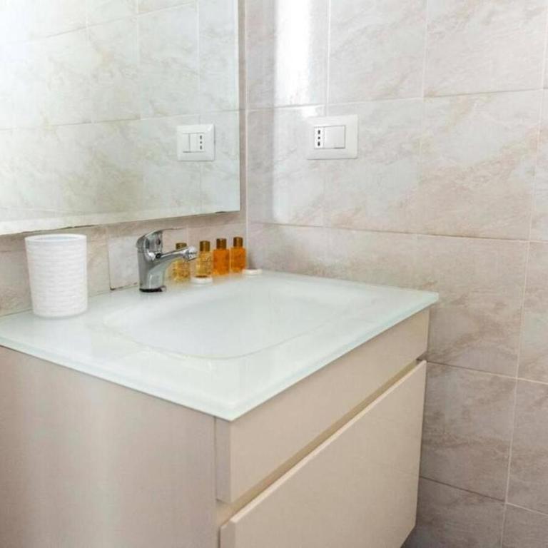 La casa di Marisela in Via Emanuele Filiberto - Appartamento con 1 Camera da Letto - 23