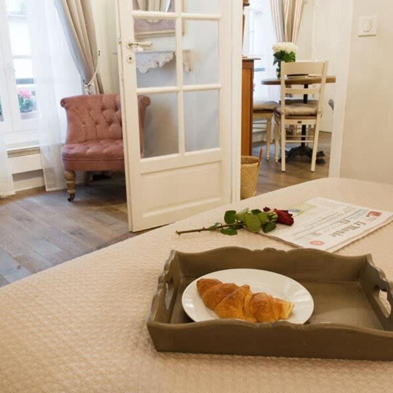 Le Merlot du Marais - One-Bedroom Apartment - 12