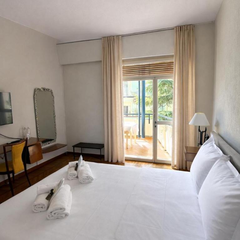 Hotel Broglia - Camera Matrimoniale - 16