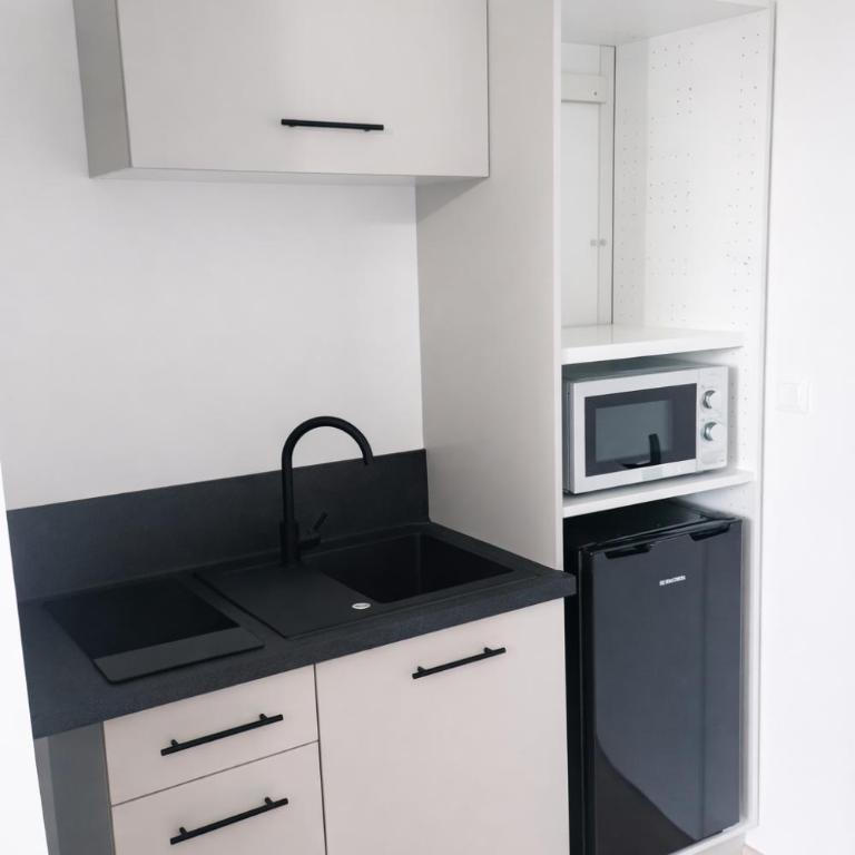 Spa et sauna , studio rénové à 5 min du centre historique - One-Bedroom Apartment - 19