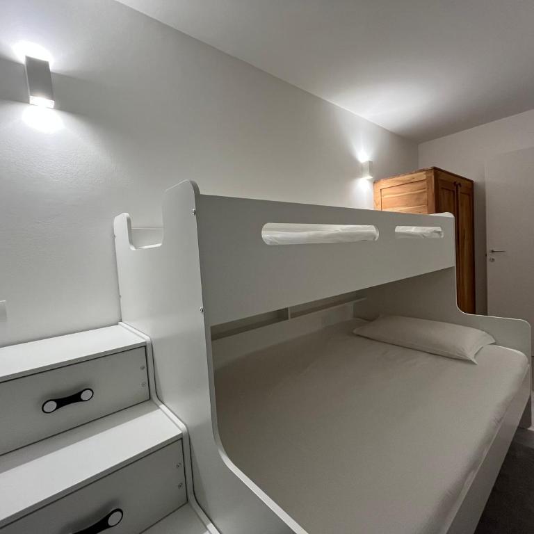 Alpesmith - Bike & Ski apartments - Appartamento Deluxe con 2 Camere da Letto e Balcone - 5
