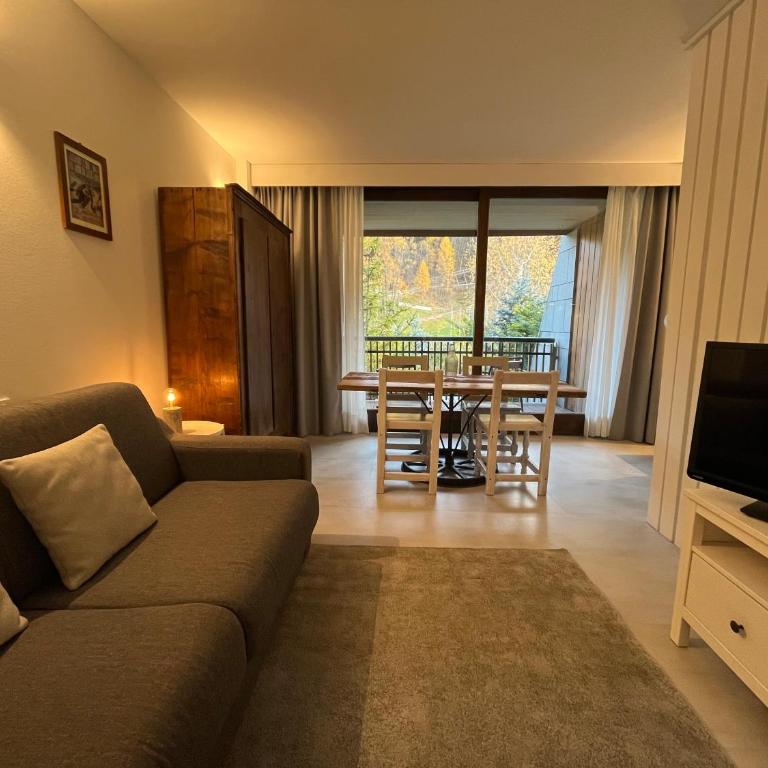 Alpesmith - Bike & Ski apartments - Appartamento Deluxe con 2 Camere da Letto e Balcone - 7