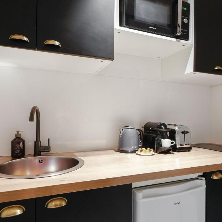 Social Hub Suite Cosy & Fun for 4 Center Paris - Apartment - 13