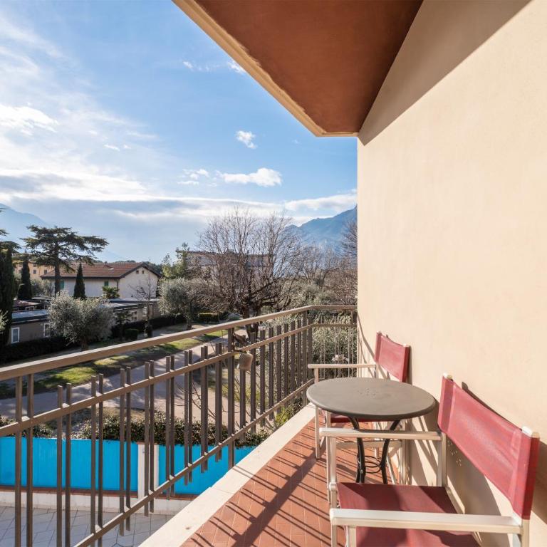 Hotel Angelini - Doppelzimmer mit Balkon und Seeblick - 3