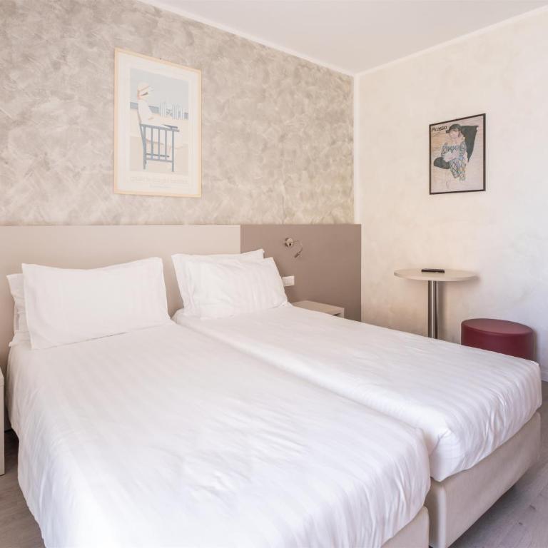 Hotel Angelini - Doppelzimmer mit Balkon und Bergblick - 2