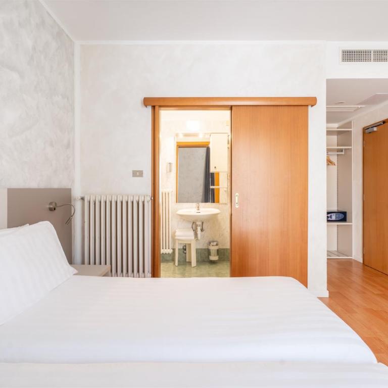 Hotel Angelini - Doppelzimmer mit Balkon - 14