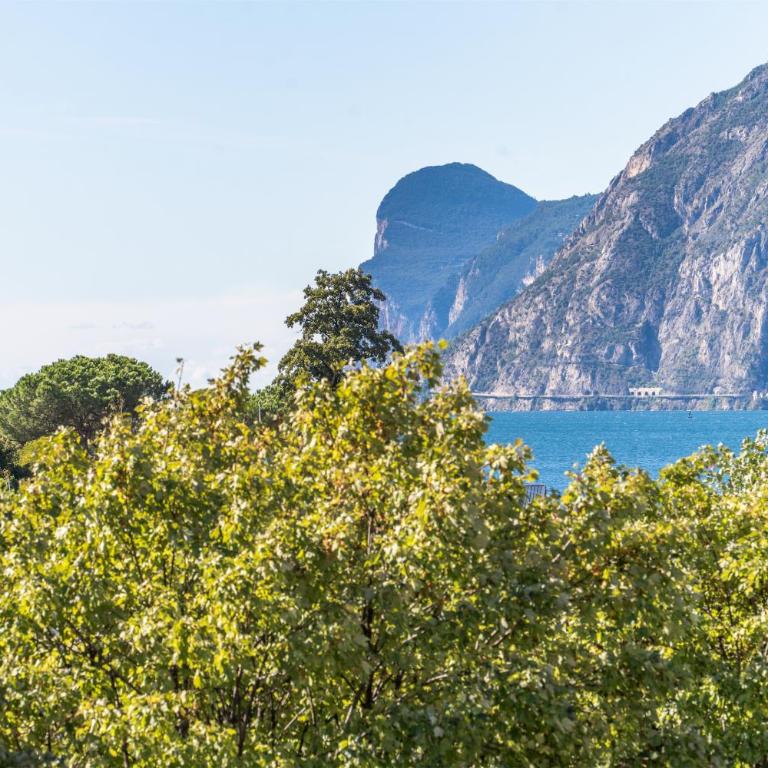 Hotel Angelini - Doppelzimmer mit Balkon und Seeblick - 12