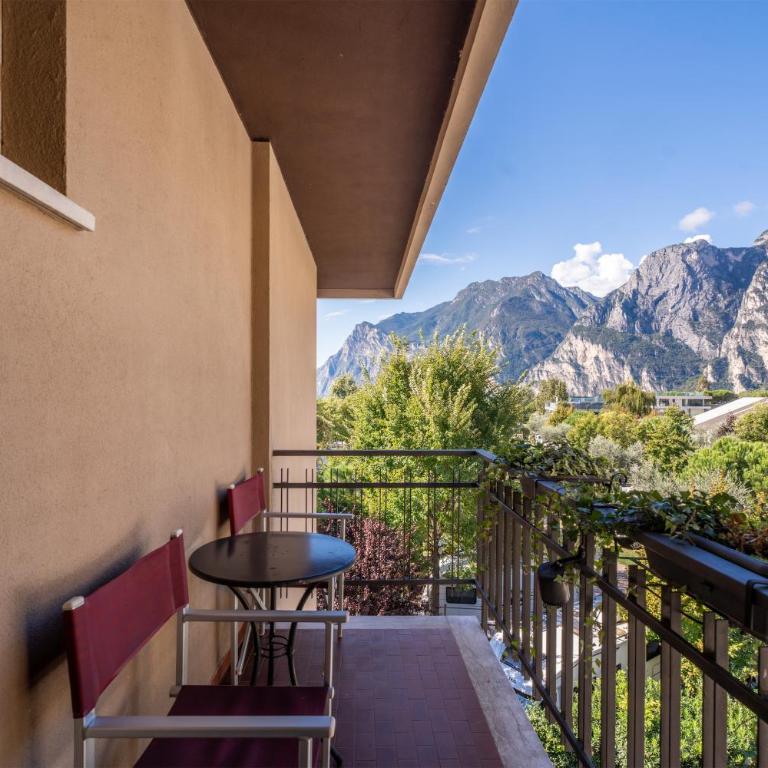 Hotel Angelini - Doppelzimmer mit Balkon und Seeblick - 13