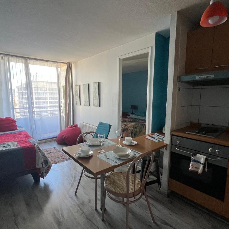 Departamentos Amoblados Relocation - One-Bedroom Standard Apartment - 24