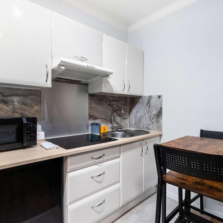 Chic Studio Near Arc de Triomphe - Apartamento - 4