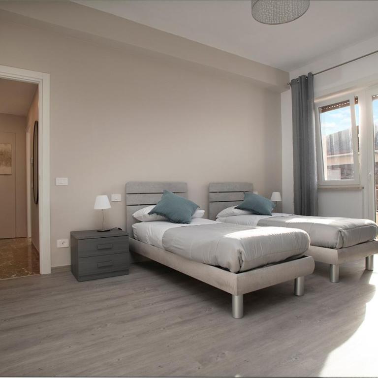 Alloggio Traiano FCO - Appartamento con 2 Camere da Letto - 14