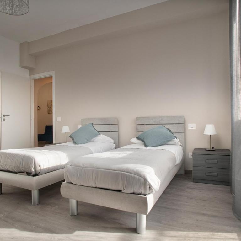 Alloggio Traiano FCO - Appartamento con 2 Camere da Letto - 12