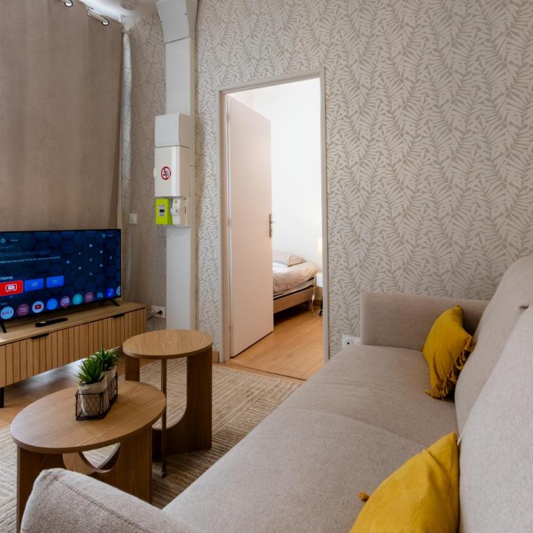 Le Jardin Secret - 9 min sanctuaires - Rénové & équipé - Calme sur Cour - 4 couchages - Appartamento con 2 Camere da Letto - 14