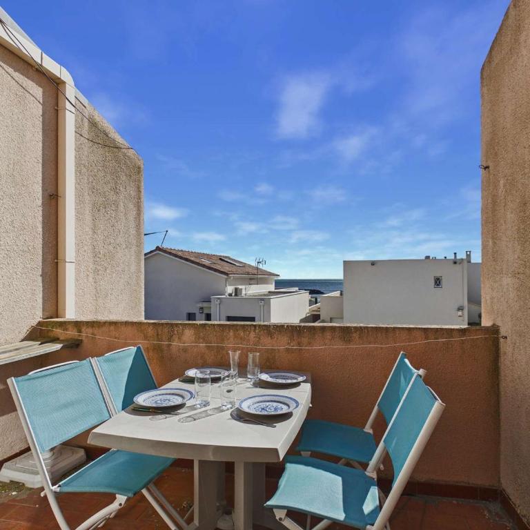 Appartement T2 à 150 m de la plage avec terrasse et parking privé - One-Bedroom Apartment - 2
