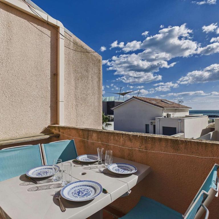 Appartement T2 à 150 m de la plage avec terrasse et parking privé - One-Bedroom Apartment - 6