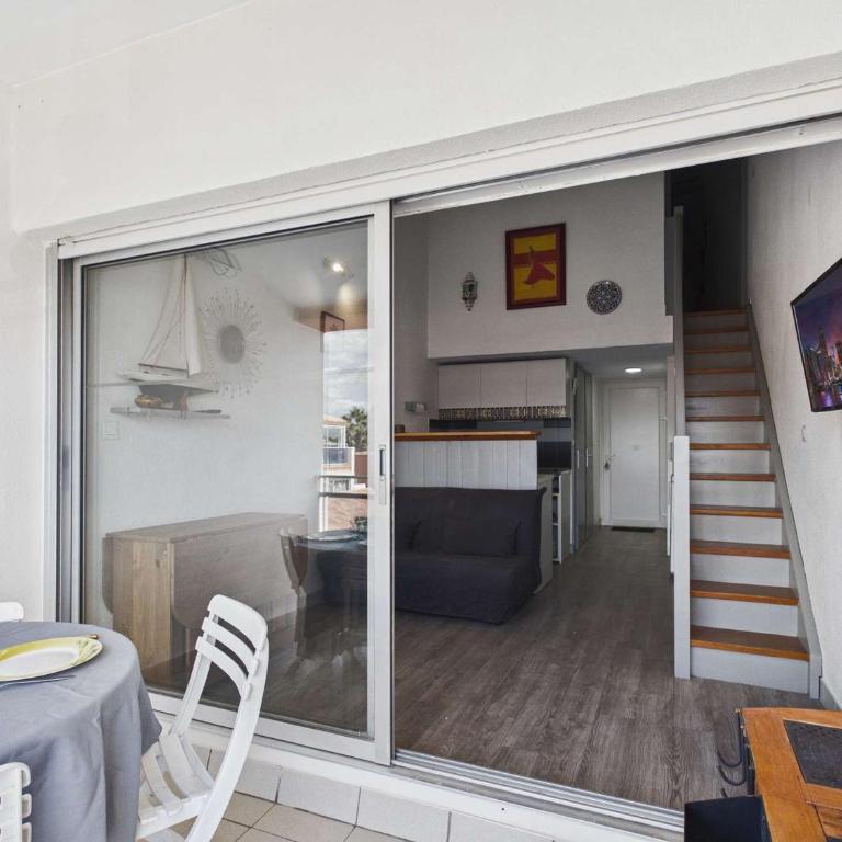 Appartement climatisé 2 pièces à 160m de la plage avec terrasse, parking privé et proche commerces - Appartamento con 1 Camera da Letto - 5