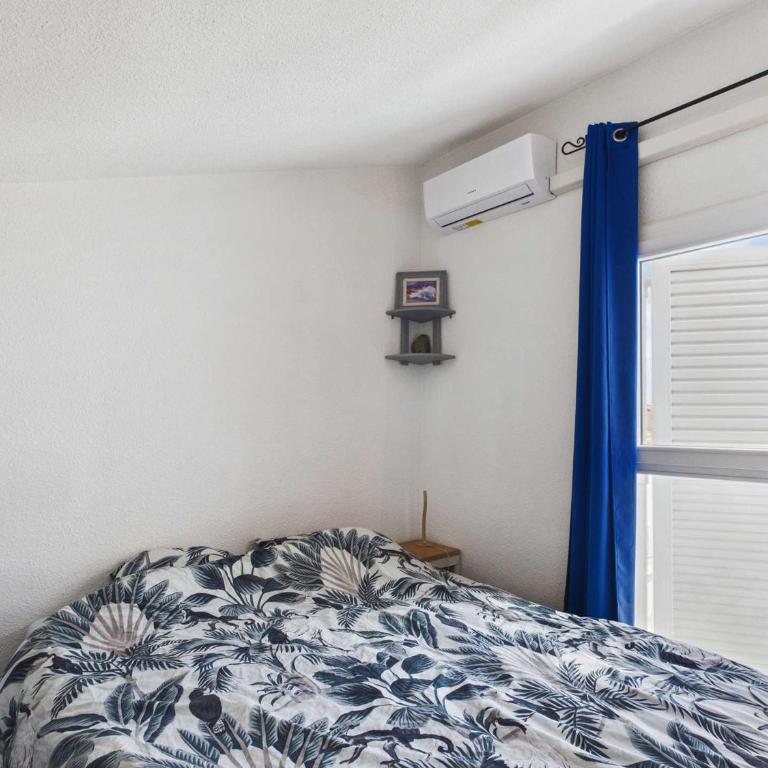 Appartement climatisé 2 pièces à 160m de la plage avec terrasse, parking privé et proche commerces - Appartamento con 1 Camera da Letto - 12