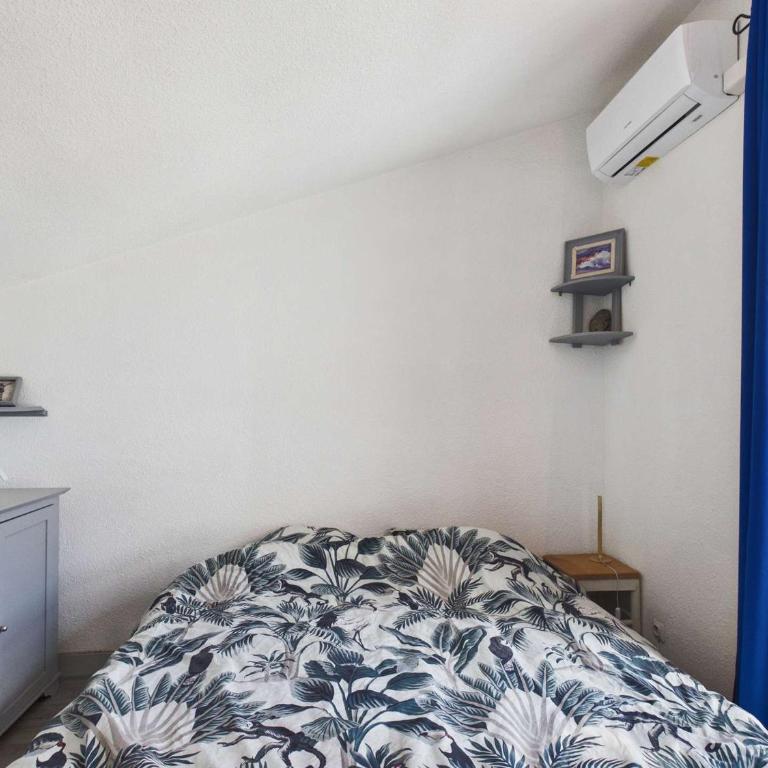Appartement climatisé 2 pièces à 160m de la plage avec terrasse, parking privé et proche commerces - Appartamento con 1 Camera da Letto - 14