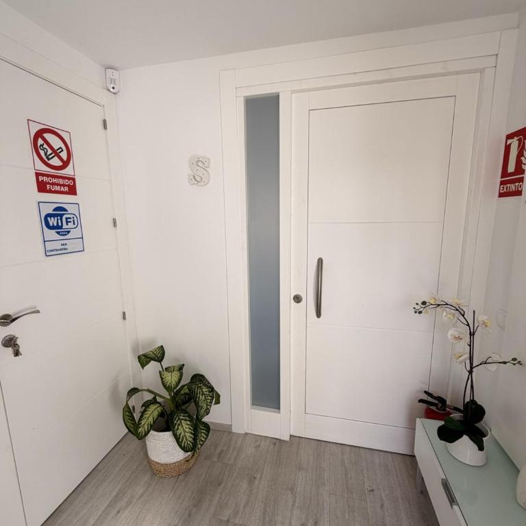 Apartamentos Condal - Dúplex o Planta Baja con Jacuzzi & BBQ - Apartamento - Planta baja - 9