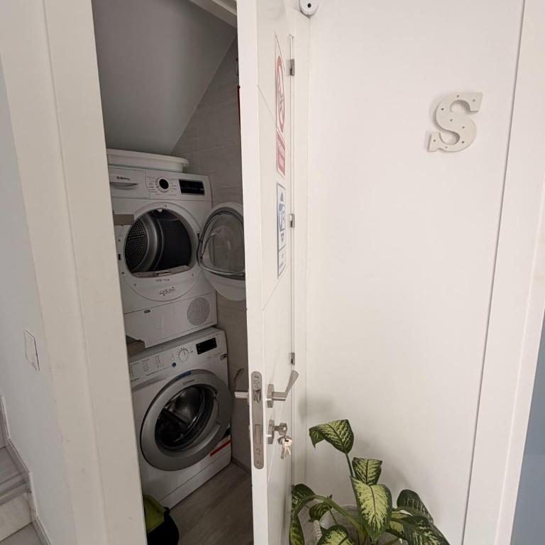 Apartamentos Condal - Dúplex o Planta Baja con Jacuzzi & BBQ - Apartamento - Planta baja - 4
