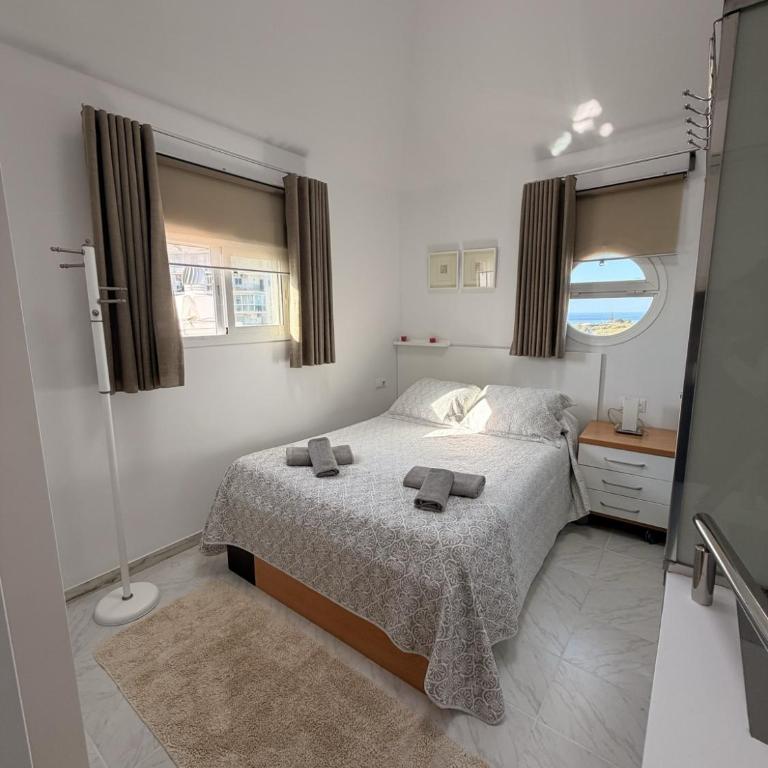 Apartamentos Condal - Dúplex o Planta Baja con Jacuzzi & BBQ - Dúplex - 1