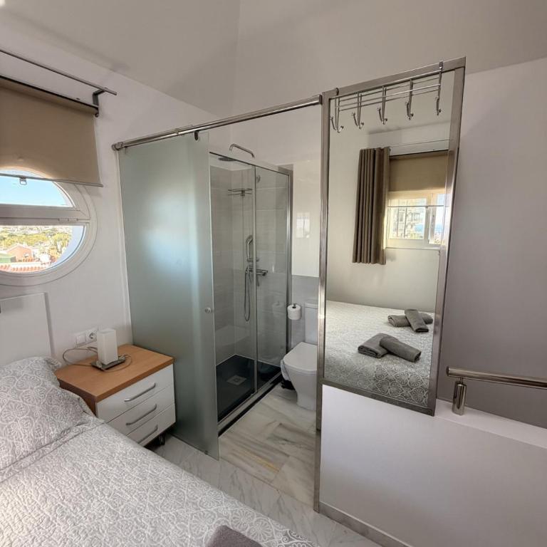 Apartamentos Condal - Dúplex o Planta Baja con Jacuzzi & BBQ - Dúplex - 3
