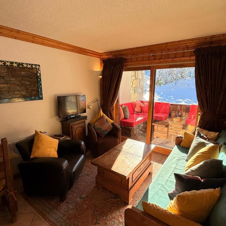 SkiMottaret - Appartement avec Vue sur la Montagne - 1