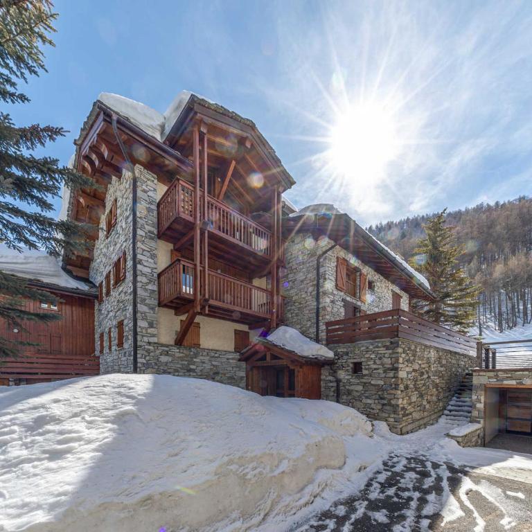Appartement-chalet de standing avec cheminée et hammam, idéalement situé sur le front de neige de Val d'Isère - FR-1-694-9 - Appartement - 22