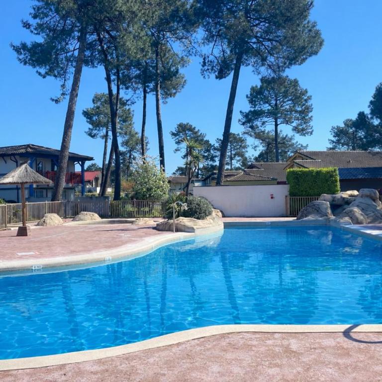Maison piscine privée et collective Golf Gujan - Maison 4 Chambres - 1