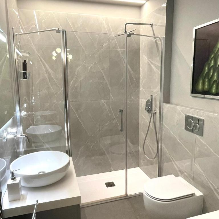 Two bedroom apartment with private parking - Two-Bedroom Apartment - 13