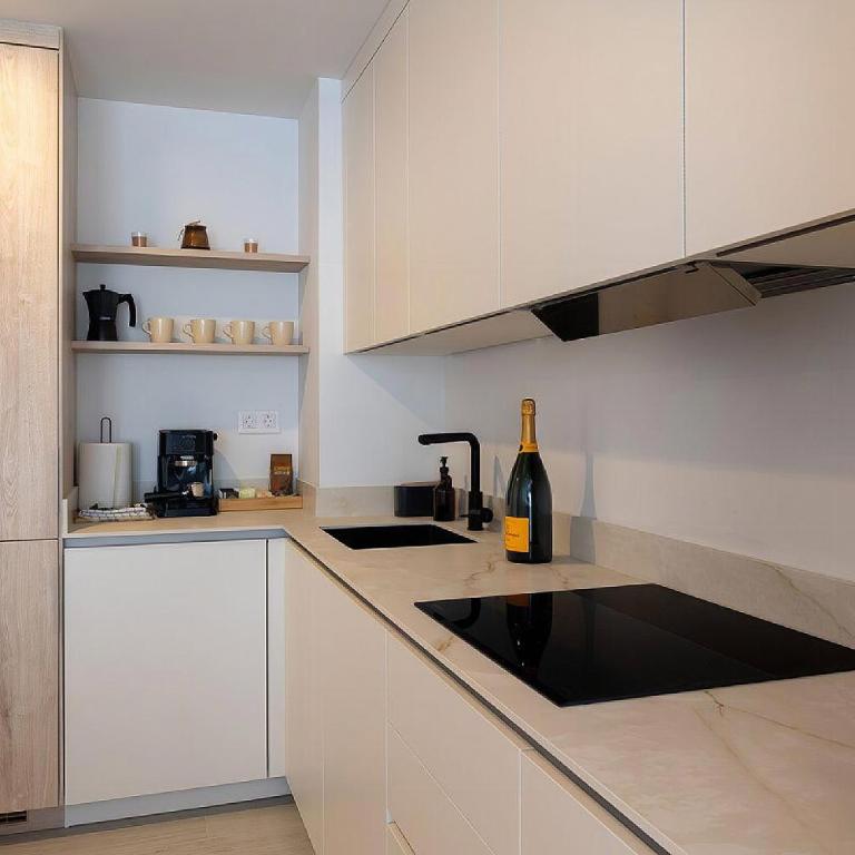 Calm Beach Estepona Retreat - Apartamento - 5
