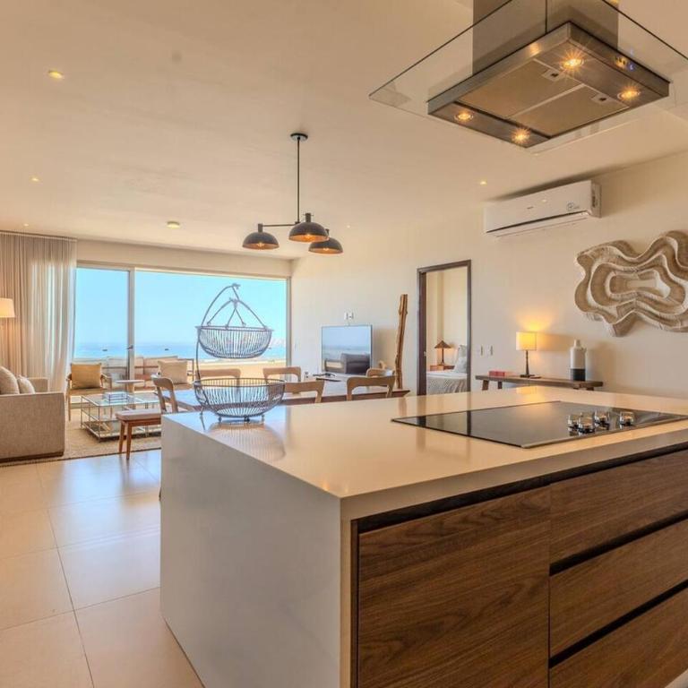 Waterfront condo with pool & gym access - Apartamento de 3 dormitorios - 3