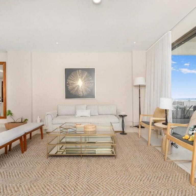 Waterfront condo with pool & gym access - Apartamento de 3 dormitorios - 27