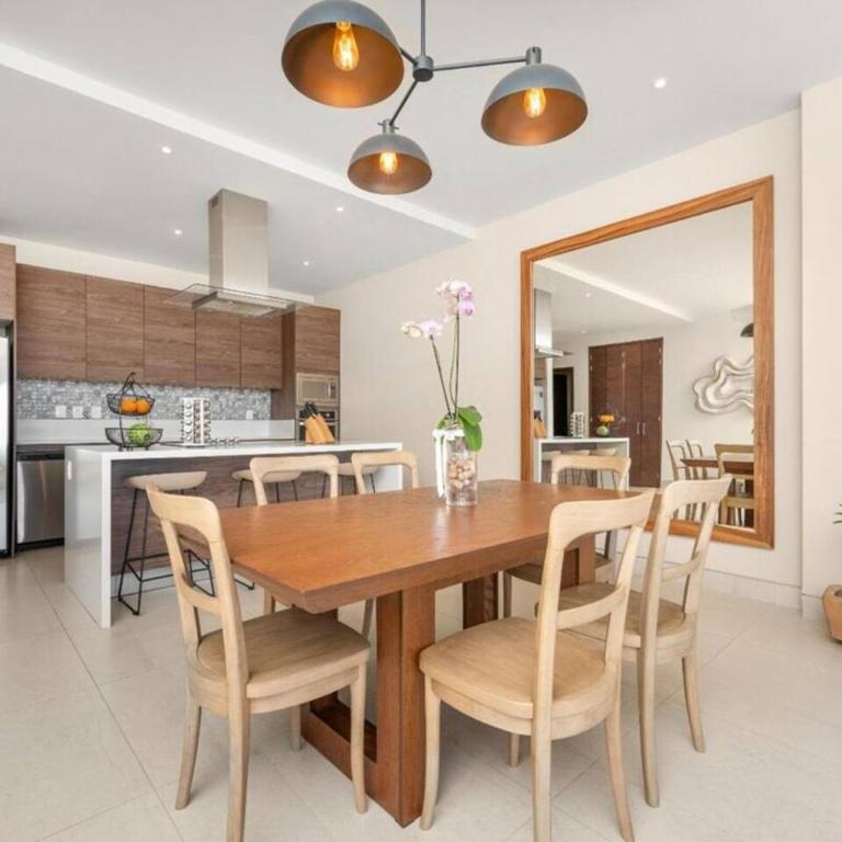 Waterfront condo with pool & gym access - Apartamento de 3 dormitorios - 38