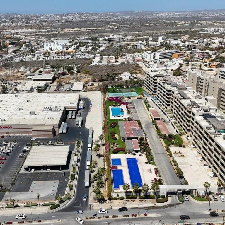 Waterfront condo with pool & gym access - Apartamento de 3 dormitorios - 41