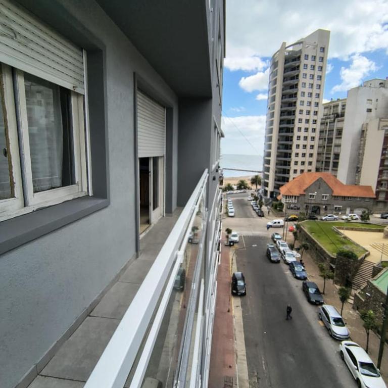 Departamento amplio bien Cerquita del mar zona El Torreon - Two-Bedroom Apartment - 2